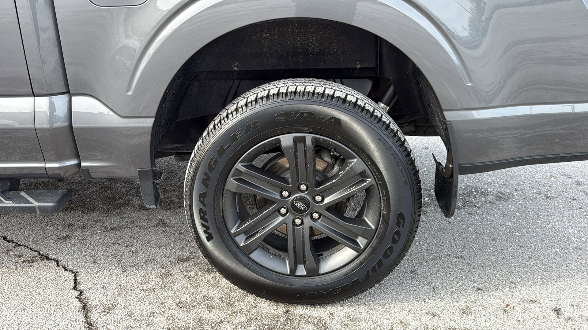 Used 2023 Ford F150 XLT w/ Equipment Group 302A High image 31