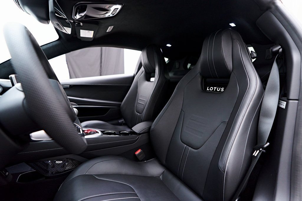 Used 2025 Lotus Emira RWD image 58