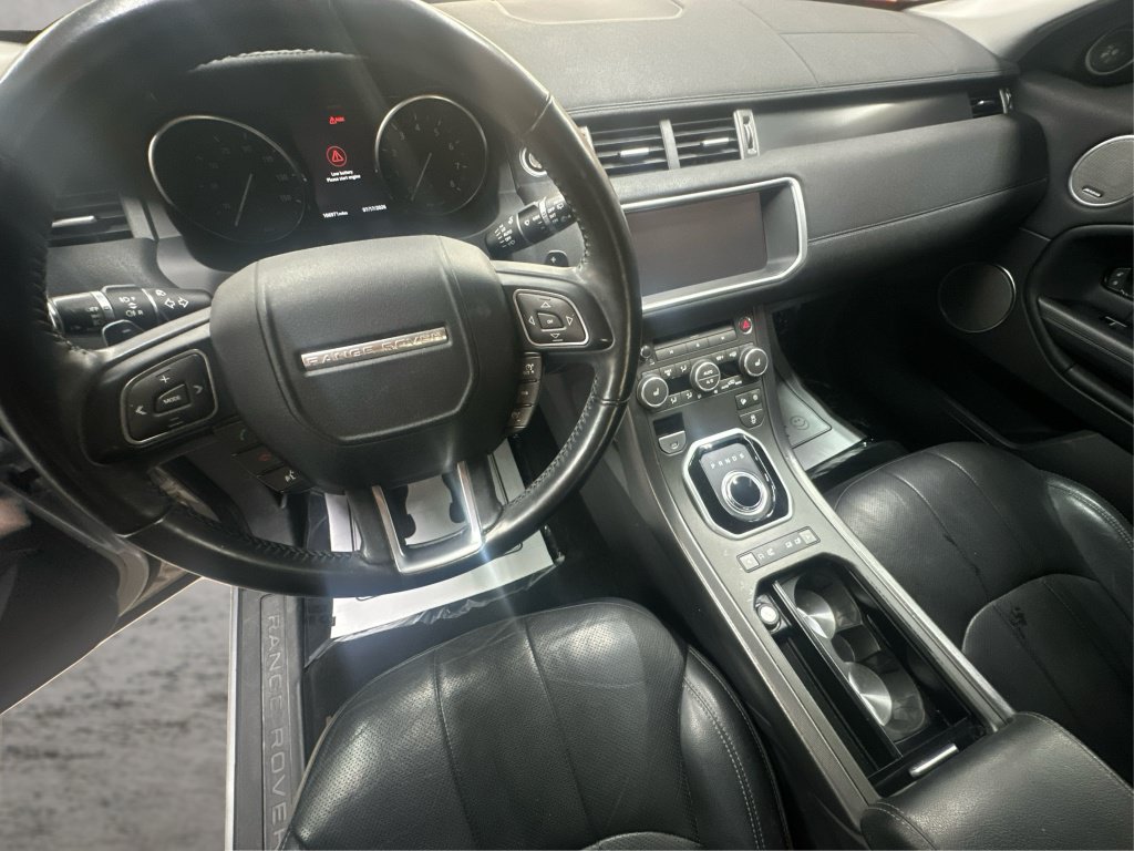 Used 2018 Land Rover Range Rover Evoque SE Premium AWD/4WD image 32