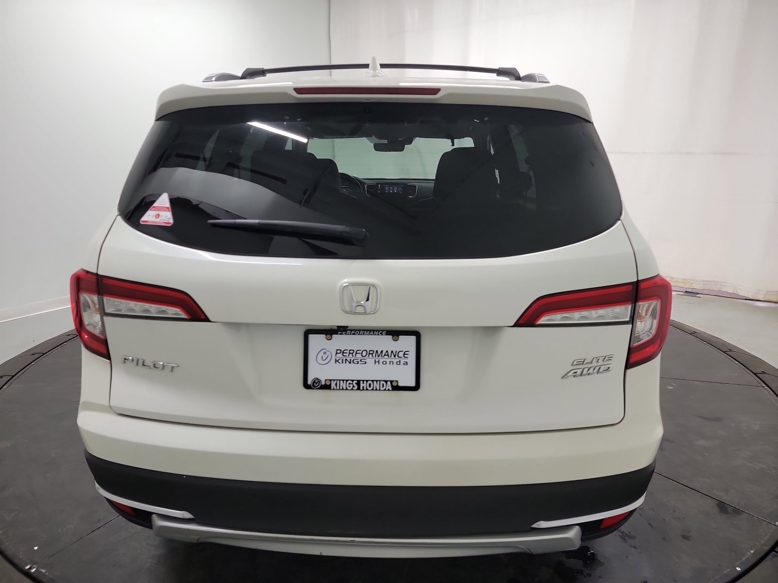 Used 2019 Honda Pilot Elite image 9