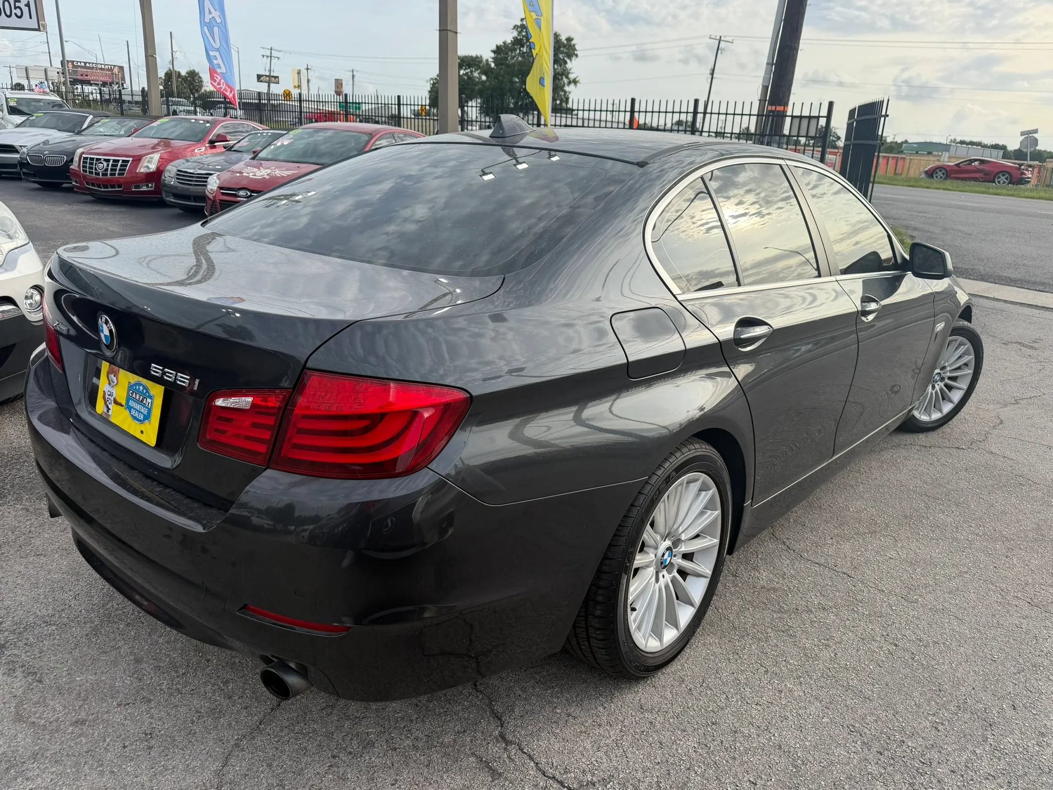 Used 2013 BMW 535i xDrive Sedan AWD/4WD image 4