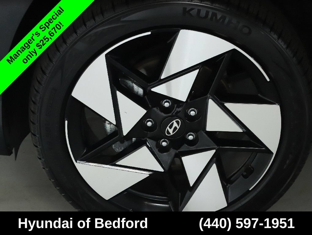 Used 2024 Hyundai Kona Limited AWD/4WD image 41