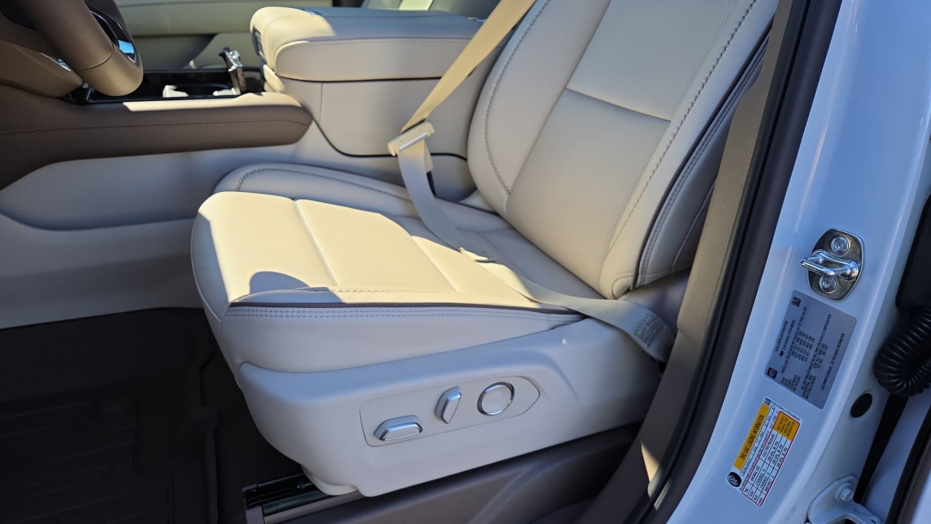 New 2026 GMC Yukon Denali w/ Denali Reserve Package RWD image 22