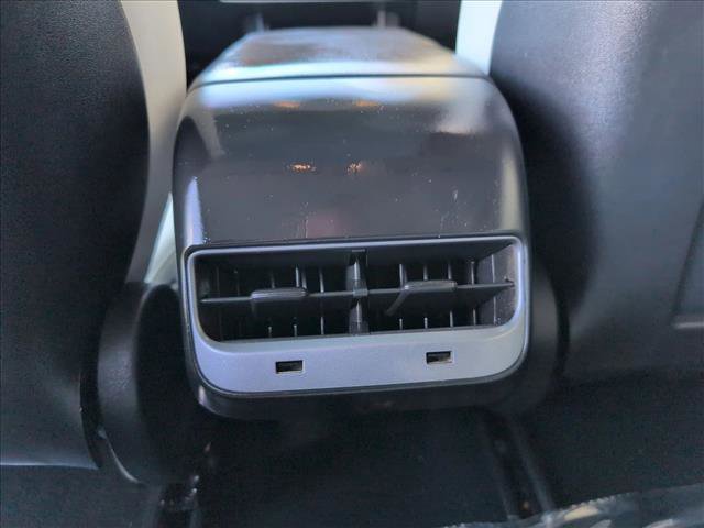 Used 2019 Tesla Model 3 Standard Range Plus image 18