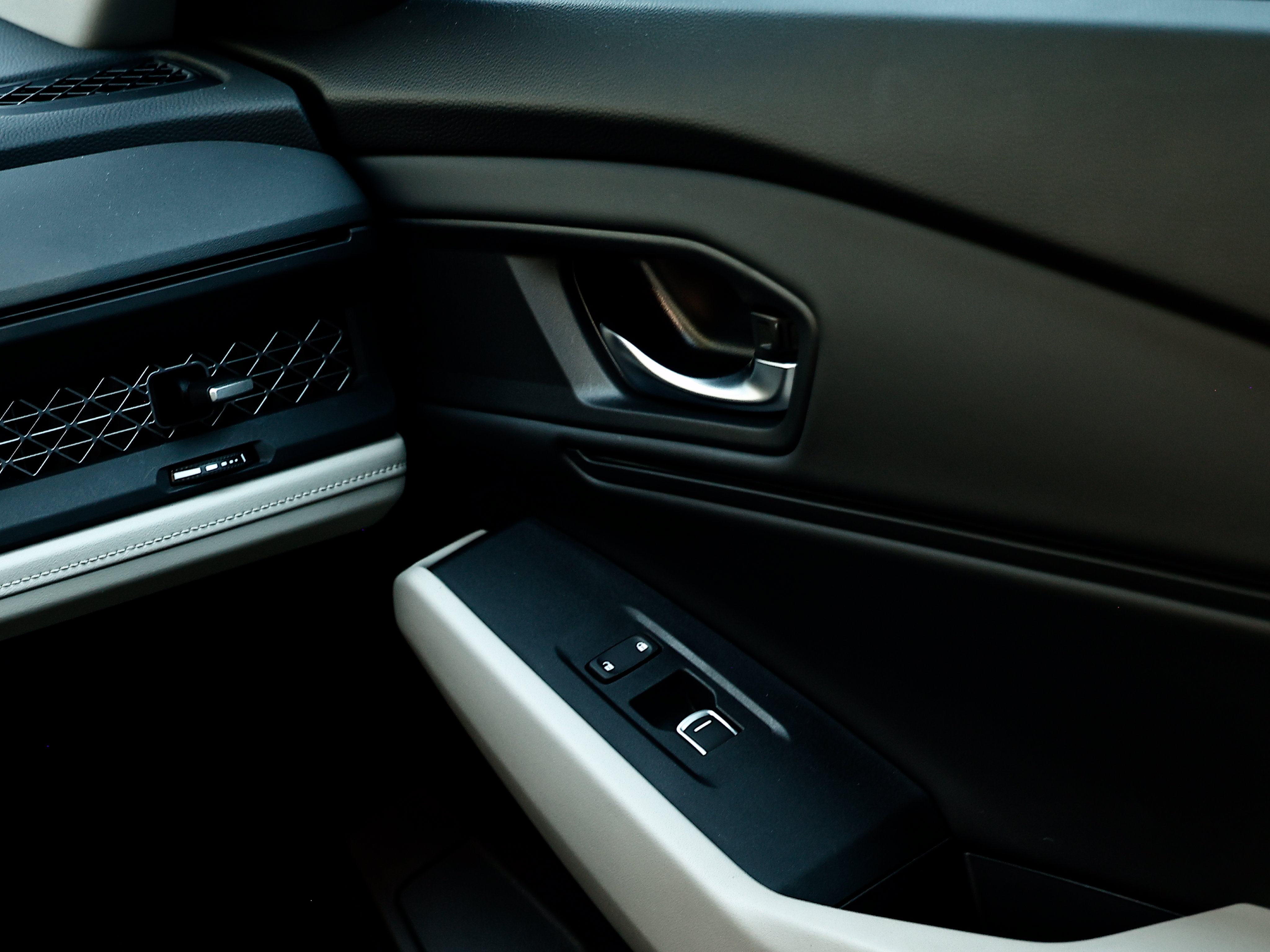 Used 2024 Honda Accord EX image 26