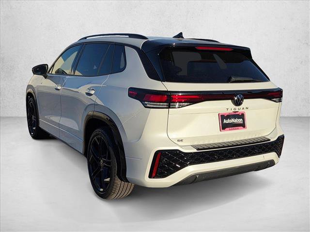 New 2026 Volkswagen Tiguan SE R-Line FWD image 9