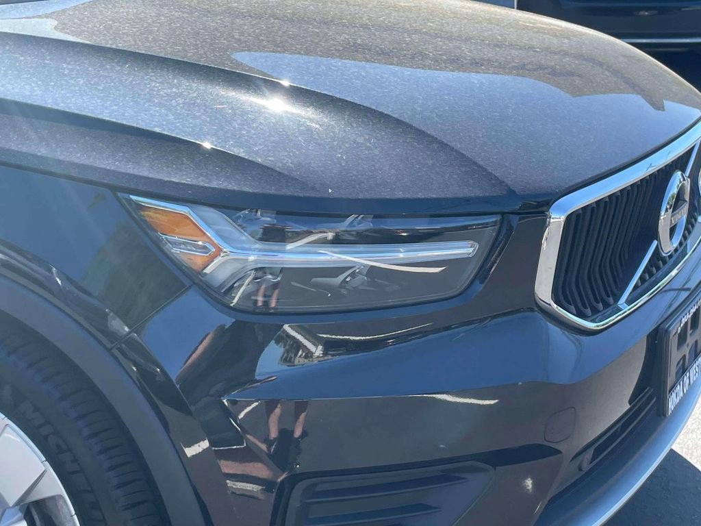 Used 2019 Volvo XC40 T5 Momentum AWD/4WD image 9