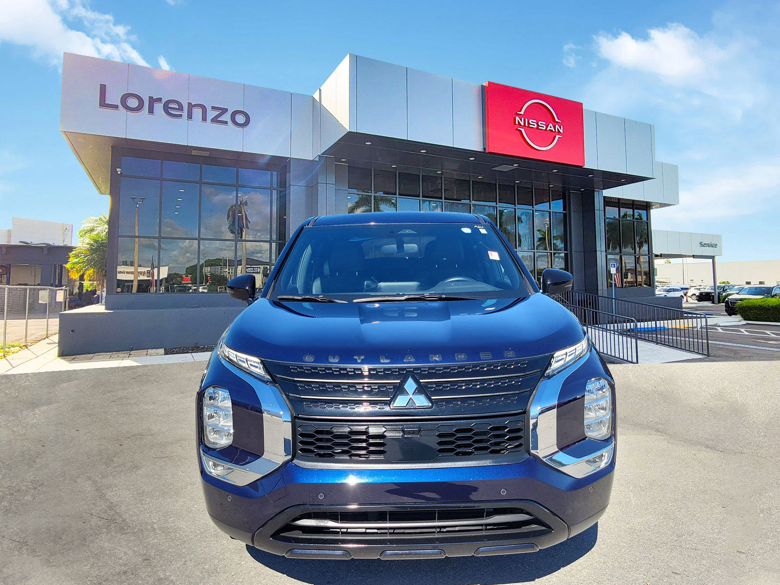 Used 2022 Mitsubishi Outlander SE video 2