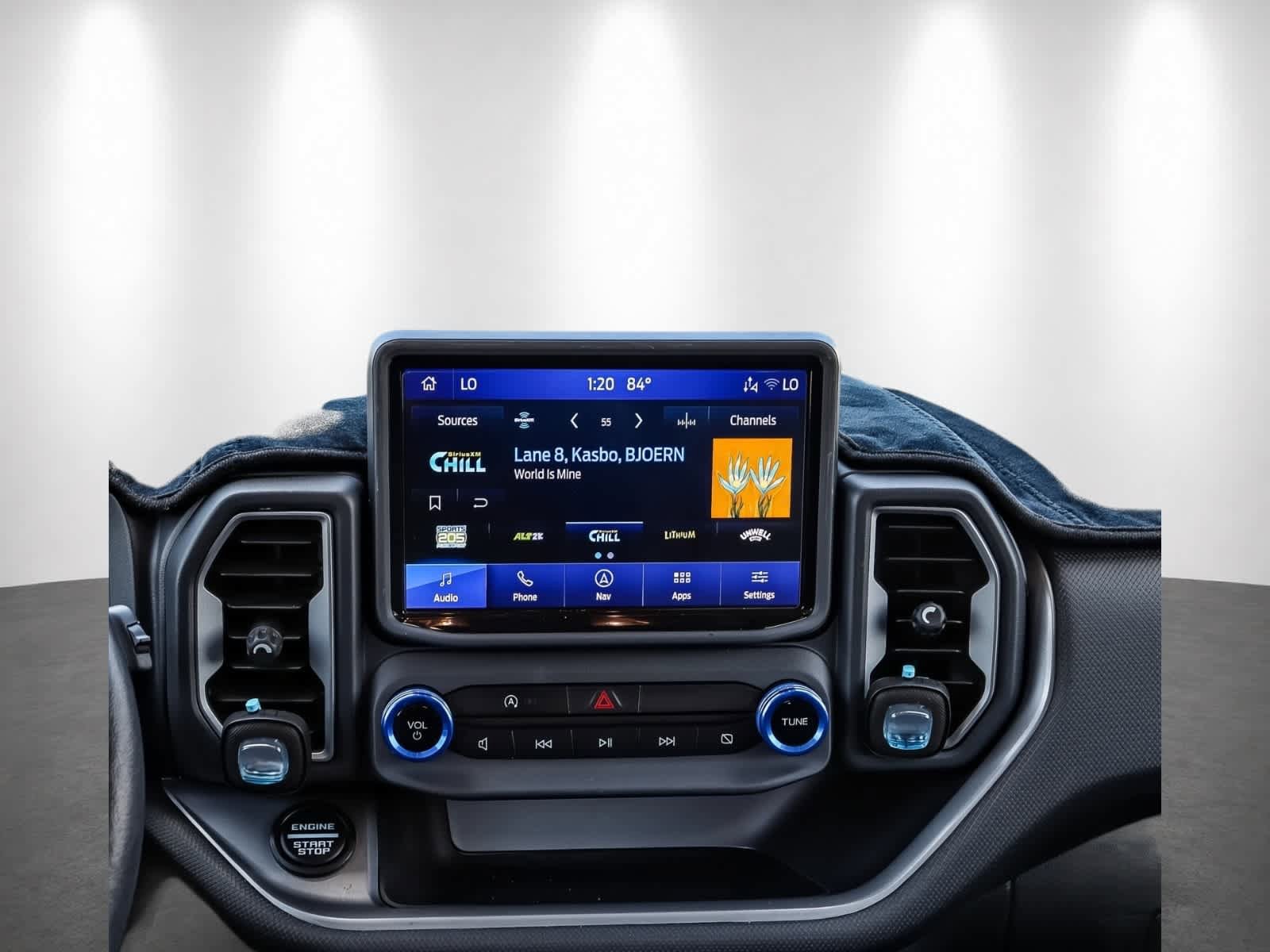 Used 2022 Ford Bronco Sport Outer Banks w/ Tech Package AWD/4WD image 17