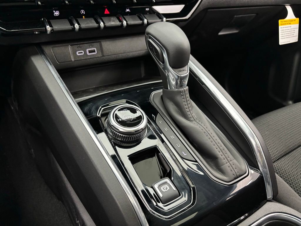 New 2026 GMC Canyon Elevation w/ Convenience Package image 25