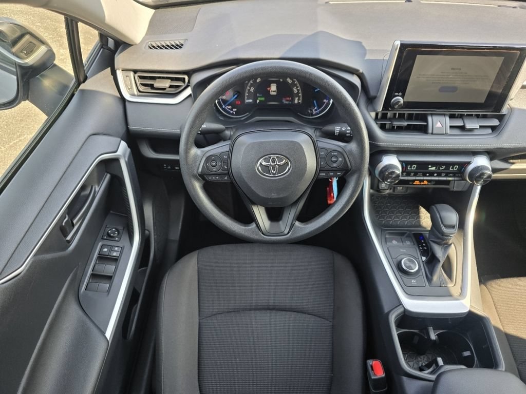 Certified 2025 Toyota RAV4 LE AWD/4WD image 24