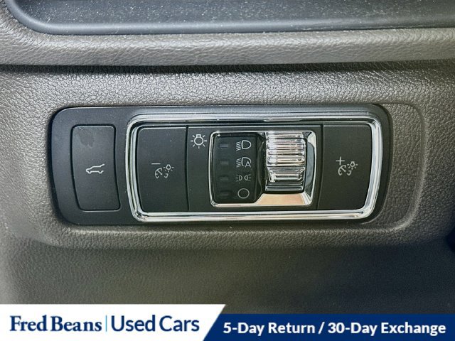 Certified 2022 Lincoln Corsair AWD w/ Equipment Group 101A image 15