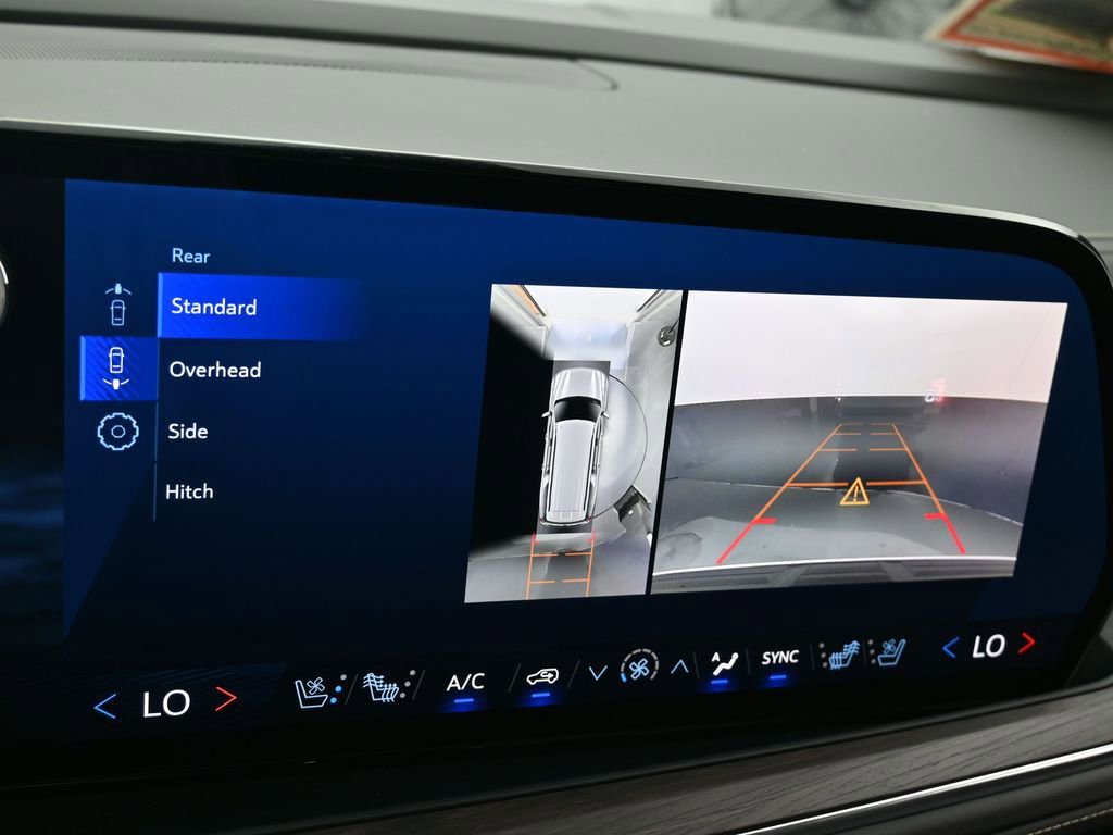 New 2025 Chevrolet Suburban Premier image 20