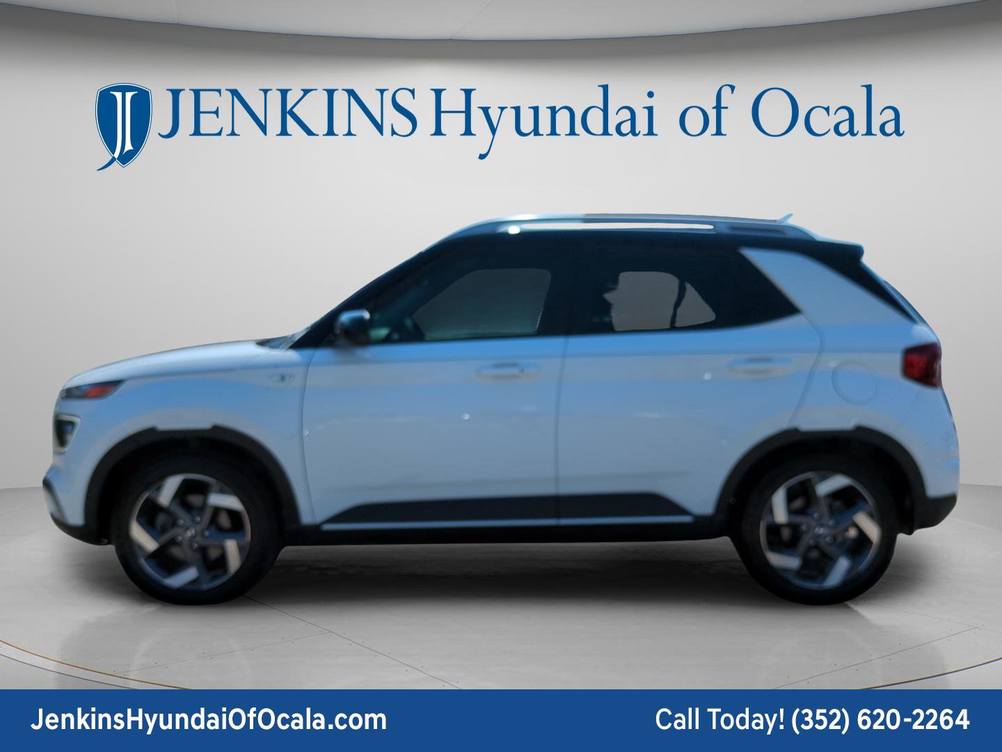 Certified 2024 Hyundai Venue Limited image 6