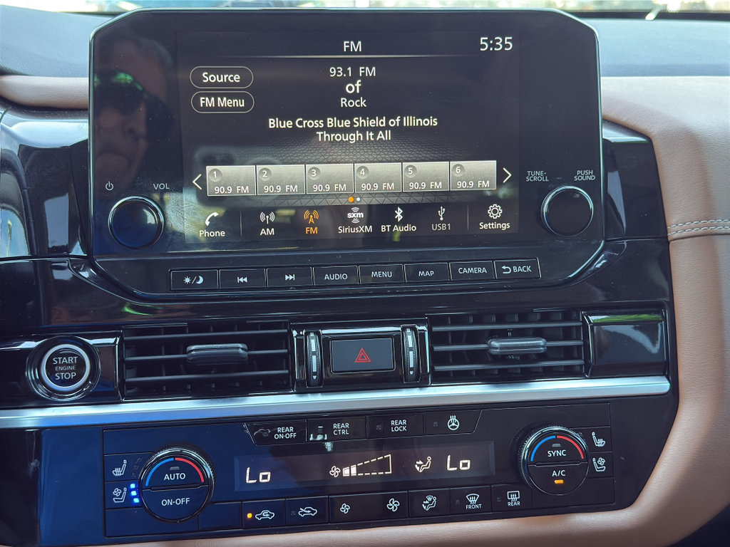 Used 2023 Nissan Pathfinder Platinum w/ Black Appearance Package FWD image 22