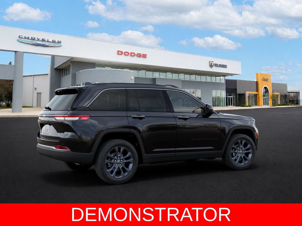 New 2026 Jeep Grand Cherokee Limited AWD/4WD image 4
