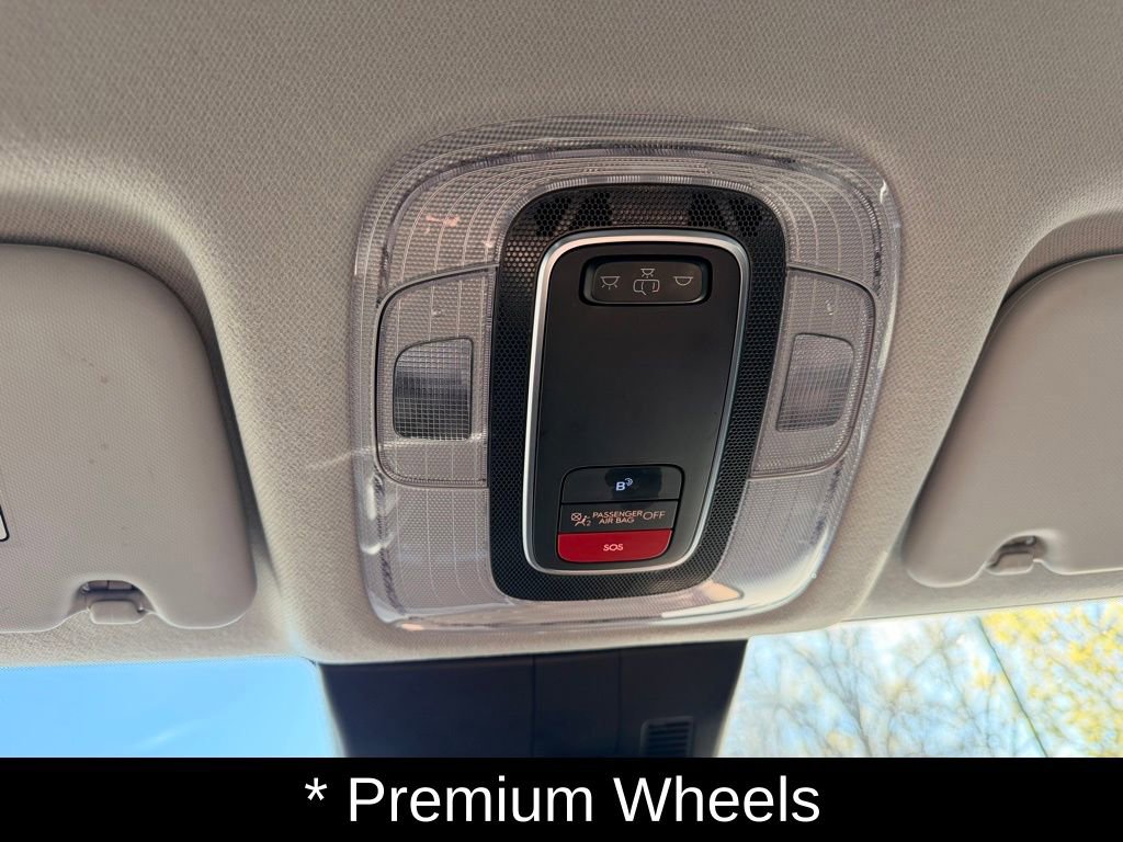 Certified 2025 Hyundai Kona SEL AWD/4WD image 26