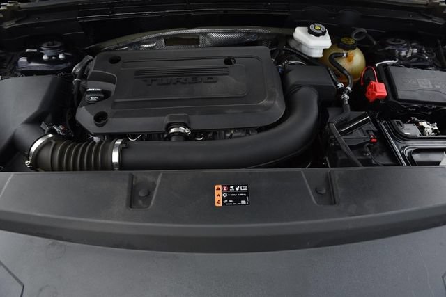 Used 2021 Buick Envision Essence w/ Technology Package I FWD image 32