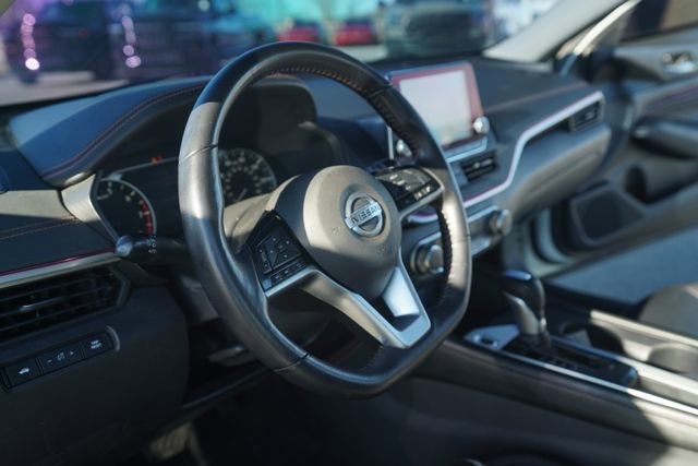 Used 2019 Nissan Altima 2.5 SR w/ SR Premium Package image 28