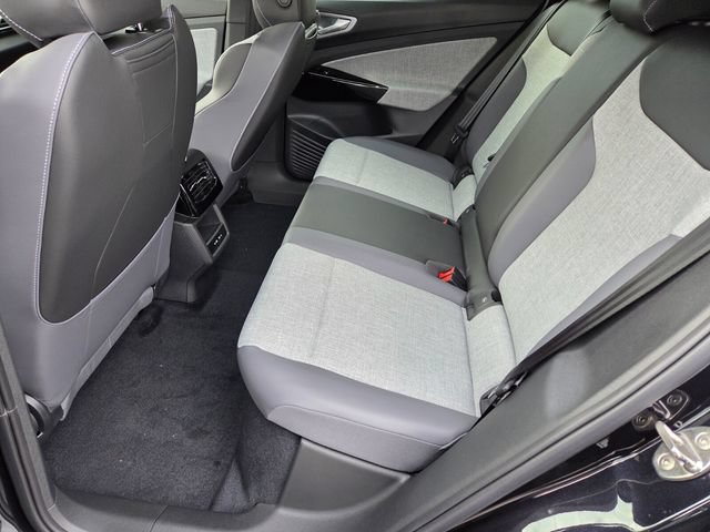 New 2025 Volkswagen ID.4 Pro AWD/4WD image 7