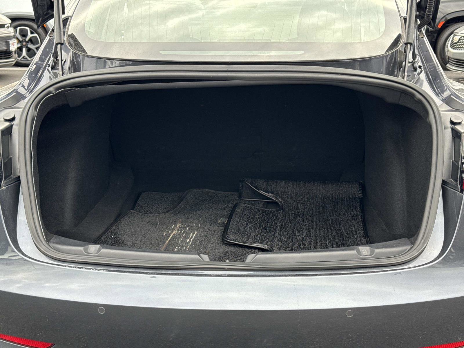 Used 2019 Tesla Model 3 Standard Range image 14