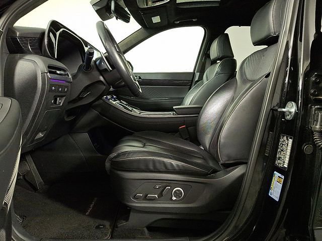 Used 2023 Hyundai Palisade Calligraphy w/ Cargo Package image 17