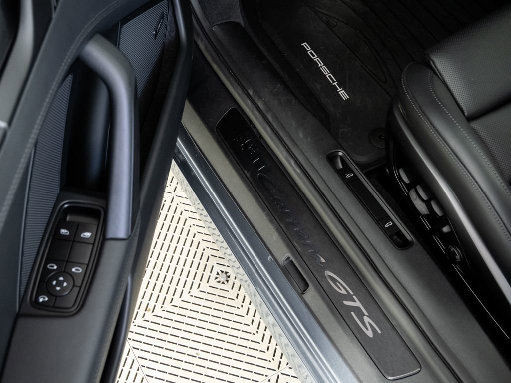 Certified 2026 Porsche 911 Carrera GTS image 8