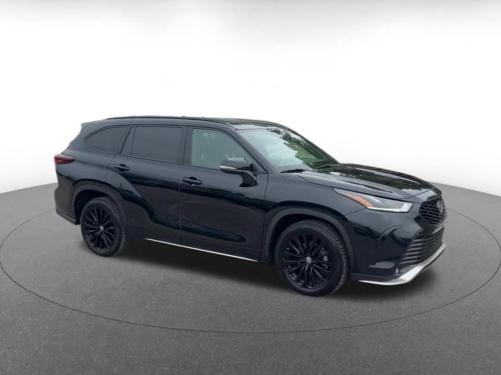 Used 2025 Toyota Highlander XSE AWD/4WD video 2