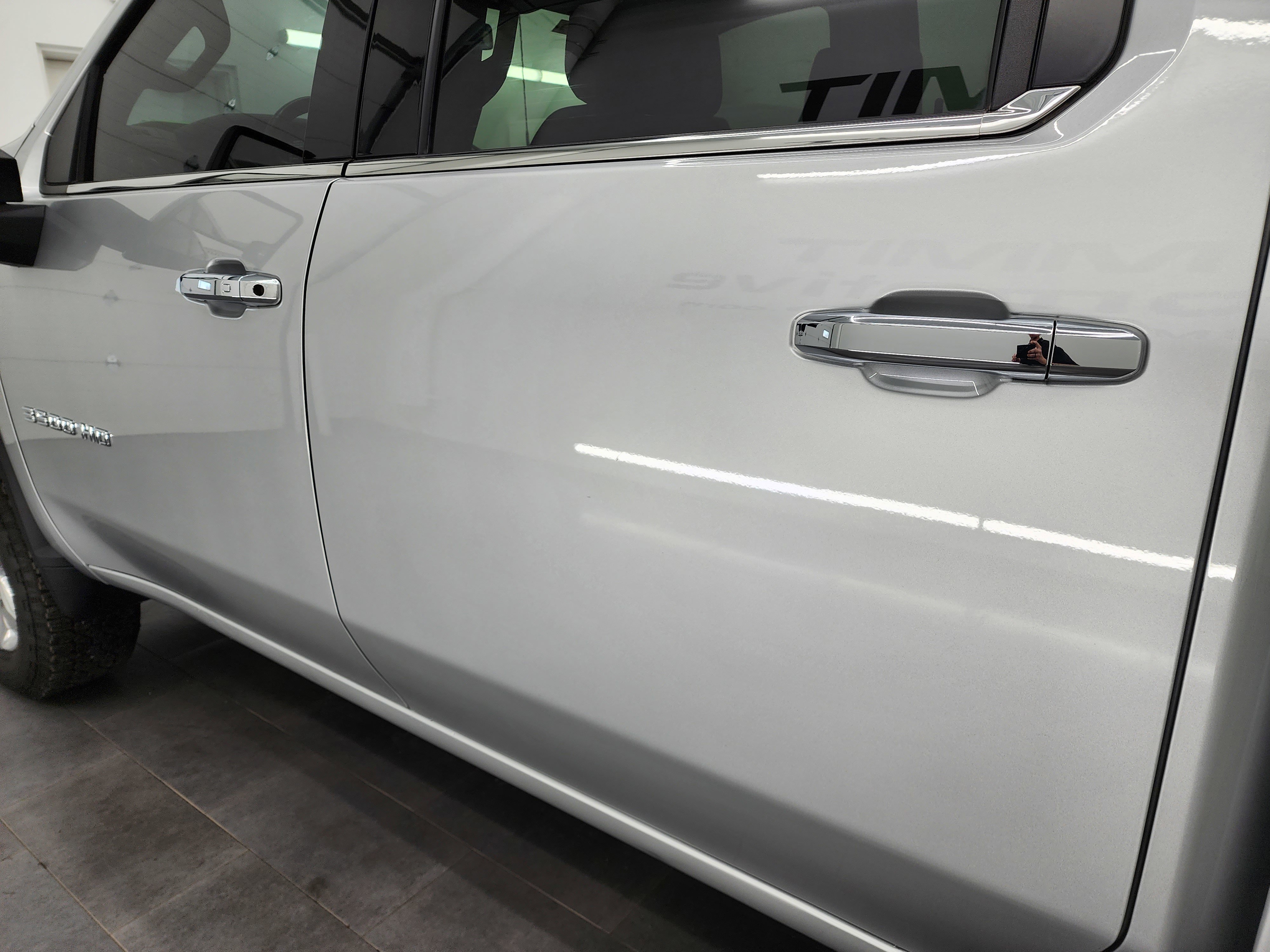 Used 2023 Chevrolet Silverado 3500 LTZ w/ Gooseneck/5TH Wheel Package AWD/4WD image 33