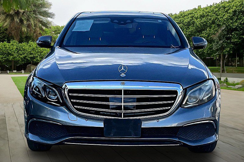 Used 2017 Mercedes-Benz E 300 image 2