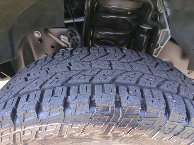 Used 2022 Ford F250 Platinum w/ FX4 Off-Road Package AWD/4WD image 11
