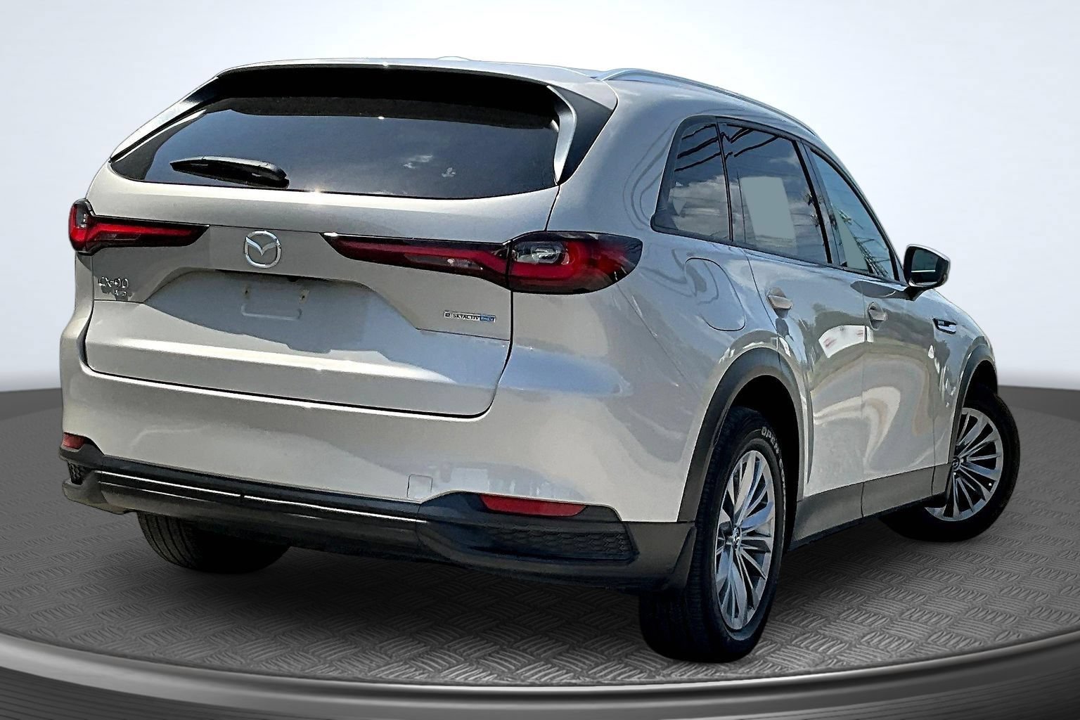 Used 2024 MAZDA CX-90 Plug-In Hybrid w/ Preferred AWD/4WD image 7
