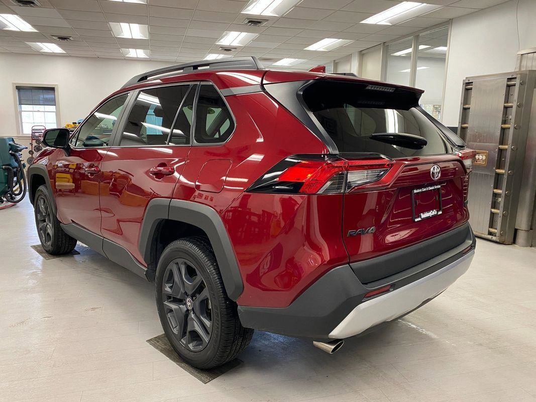 Used 2024 Toyota RAV4 Adventure image 4