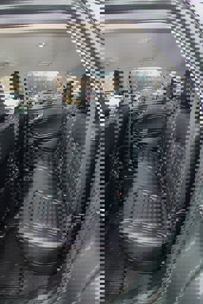 Used 2024 Ford Edge SEL w/ Convenience Package image 8