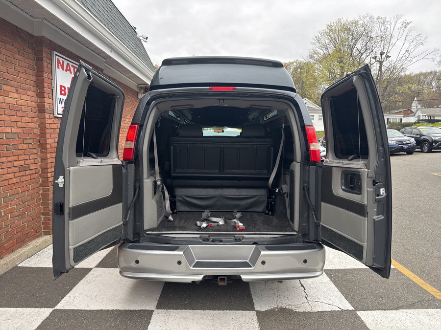 Used 2014 Chevrolet Express 2500 Extended RWD image 47