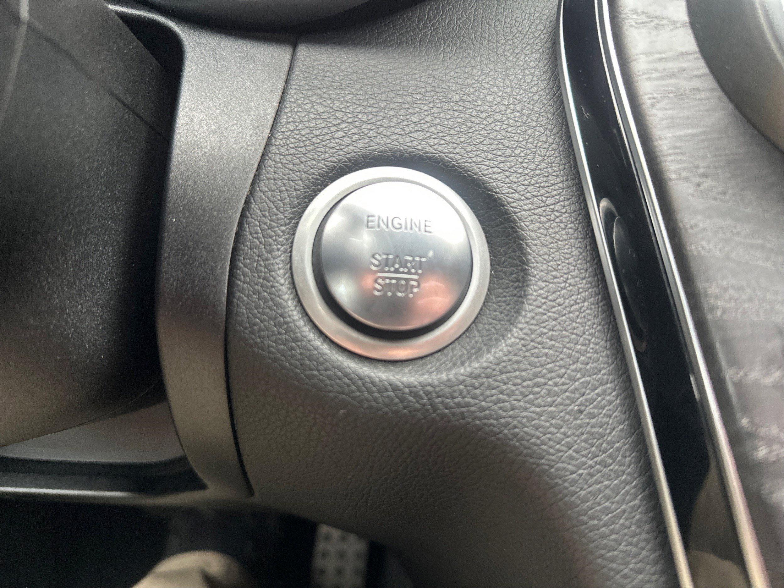 Used 2015 Mercedes-Benz C 300 4MATIC Sedan image 31