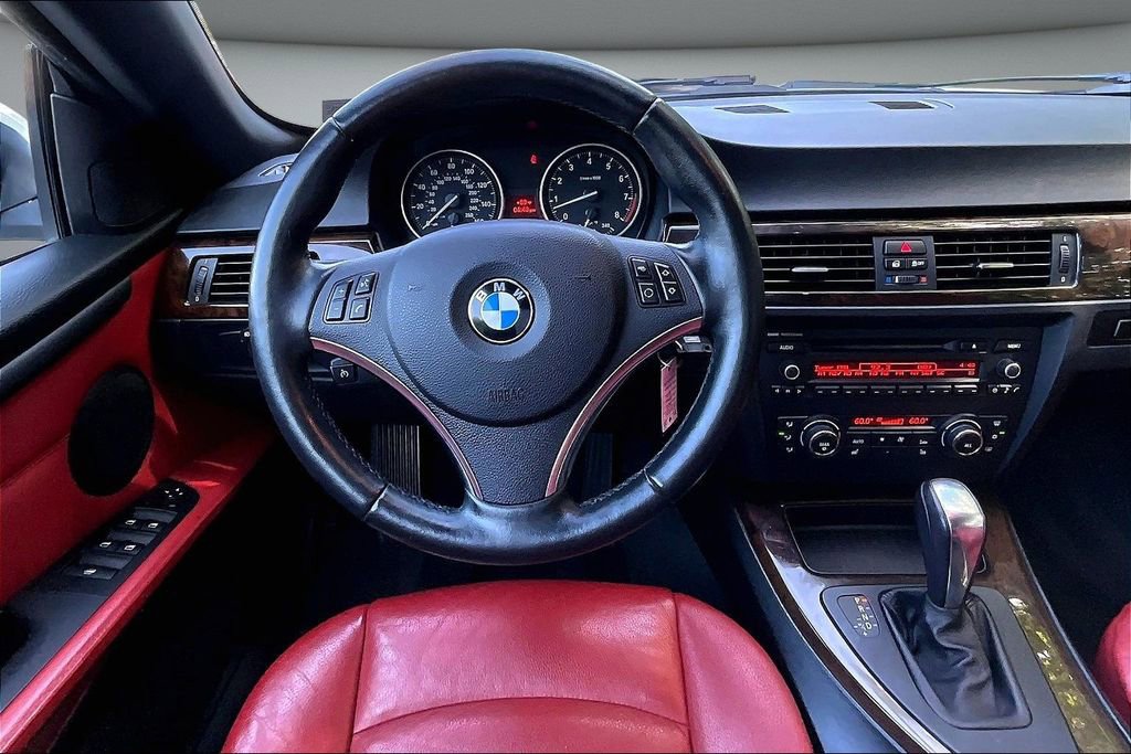 Used 2011 BMW 328i Convertible RWD image 8