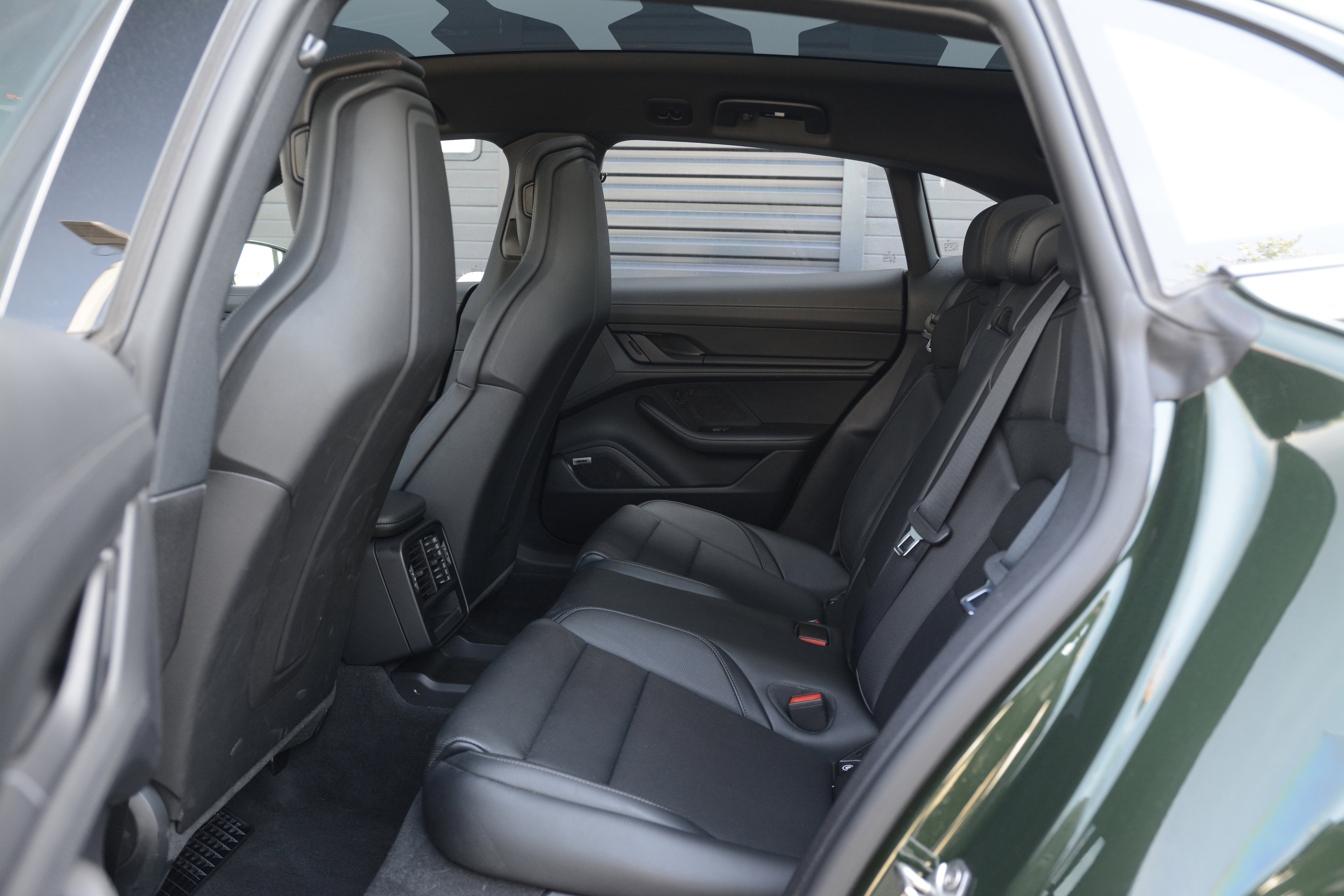 Certified 2025 Porsche Taycan 4 Cross Turismo AWD/4WD image 28