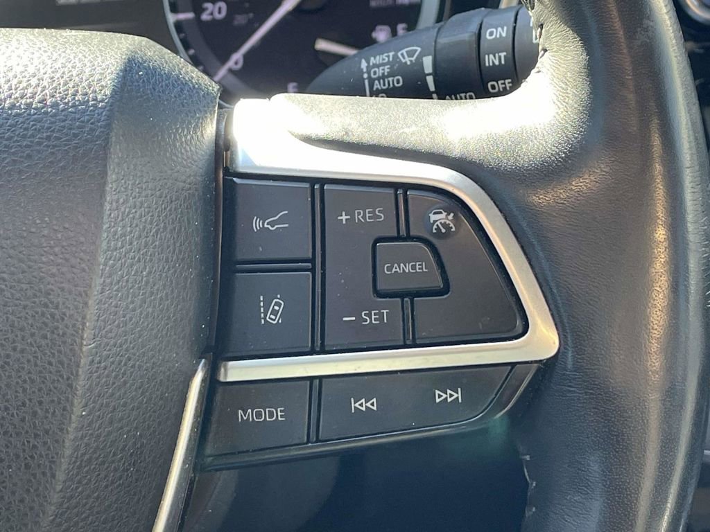 Used 2022 Toyota Highlander Platinum image 30