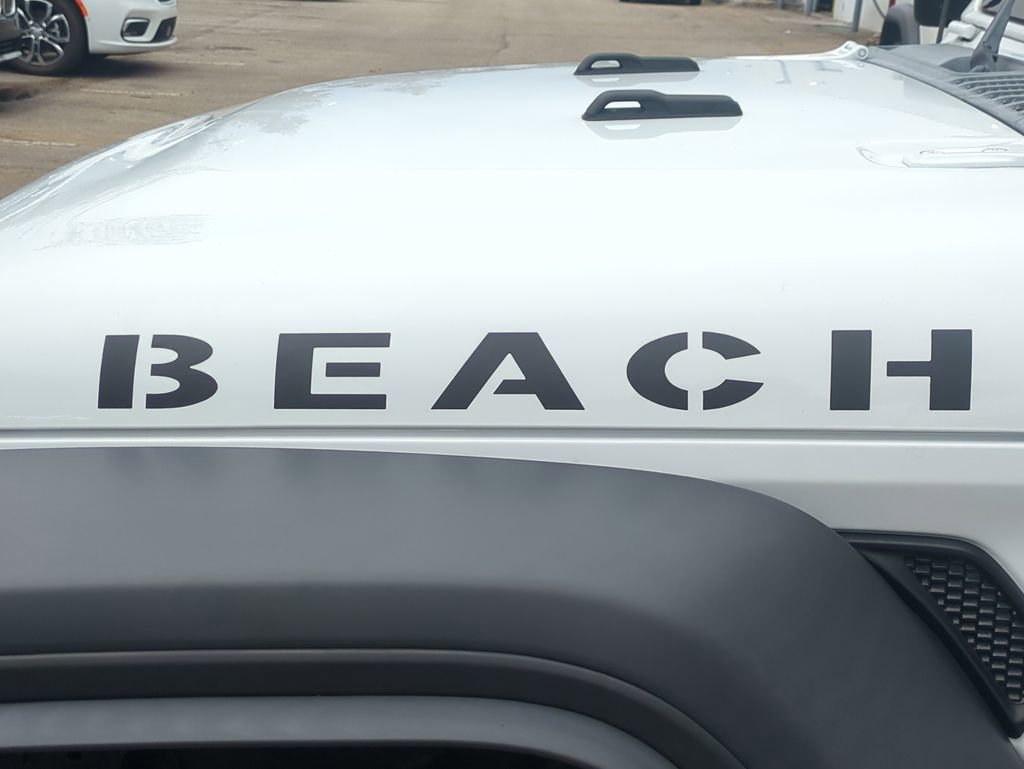 Used 2022 Jeep Wrangler Unlimited Sport w/ Xtreme Recon 35" Tire Package image 19