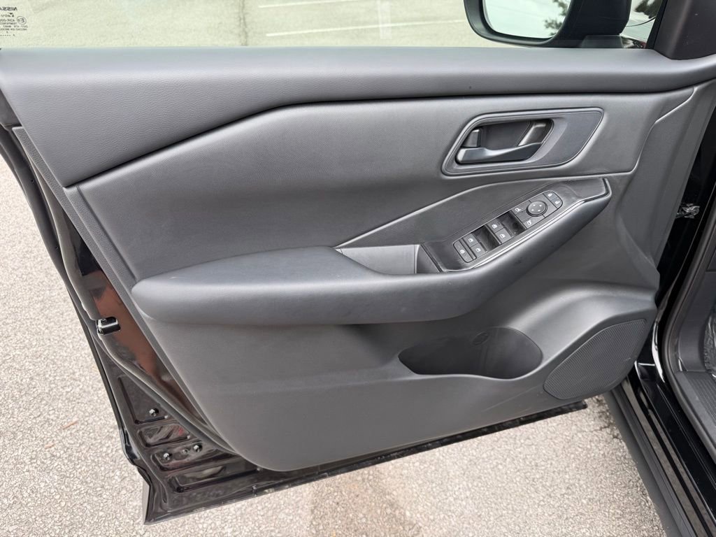 Certified 2026 Nissan Rogue S FWD image 13
