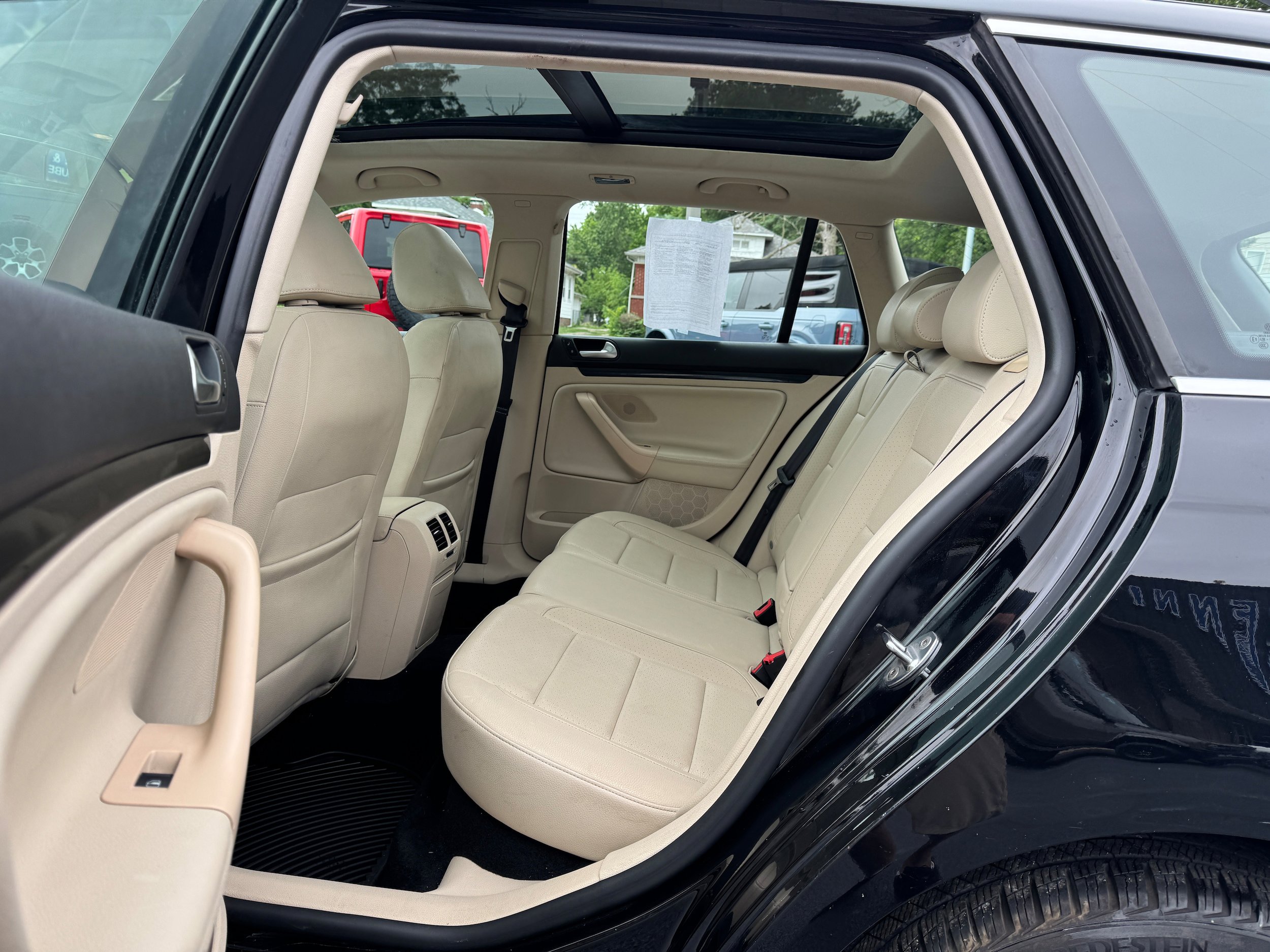 Used 2014 Volkswagen Jetta TDI FWD image 12