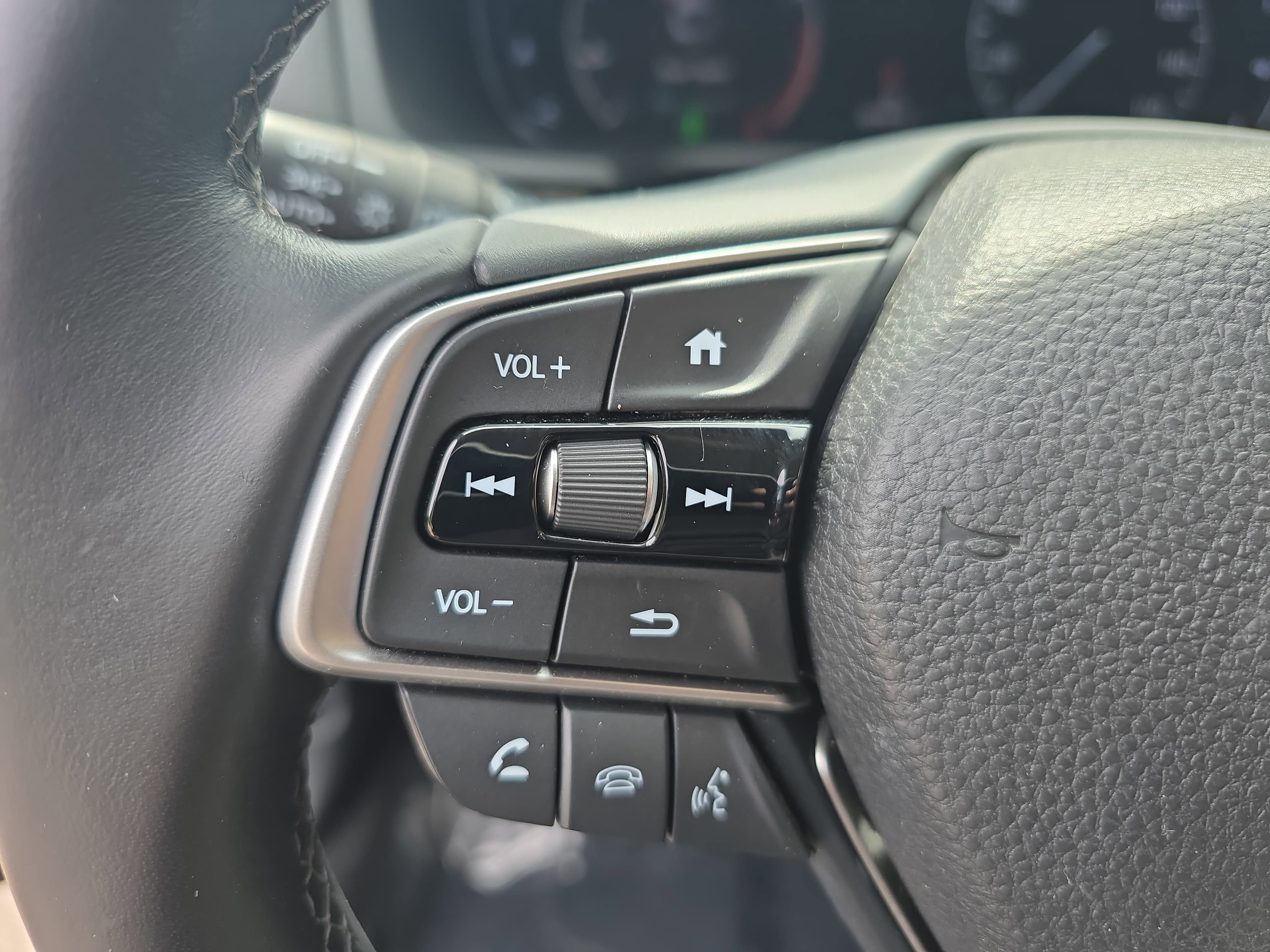 Used 2019 Honda Accord EX-L image 18