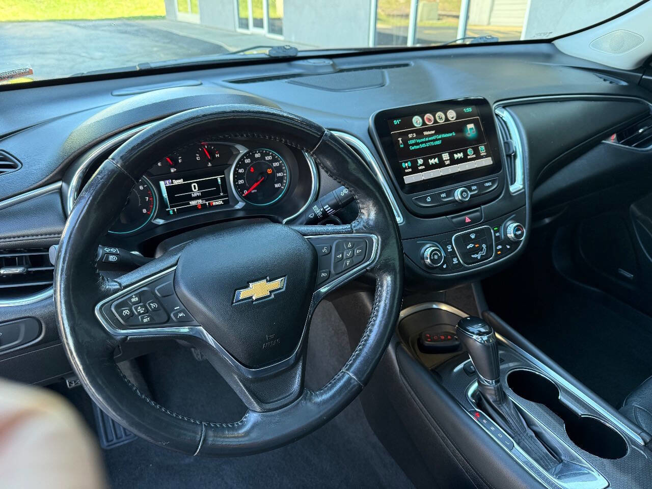 Used 2016 Chevrolet Malibu LT w/ Leather Package image 12