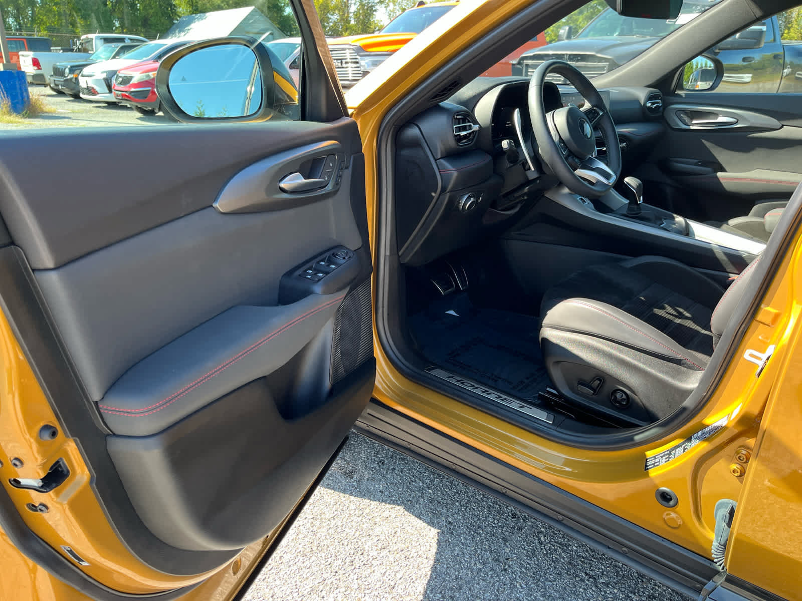 Used 2025 Dodge Hornet R/T w/ Track Pack AWD/4WD image 9