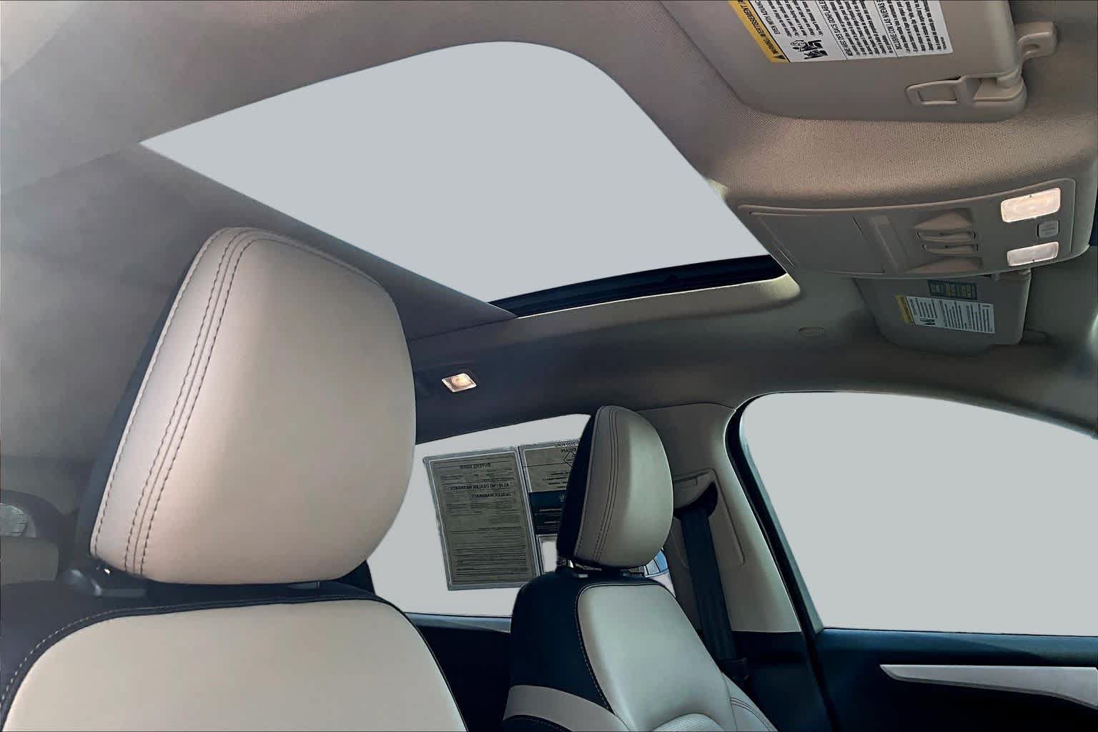 Used 2020 Ford Escape SEL FWD image 14