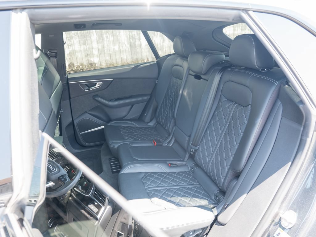 Used 2022 Audi SQ8 Premium Plus w/ Executive Package AWD/4WD image 36
