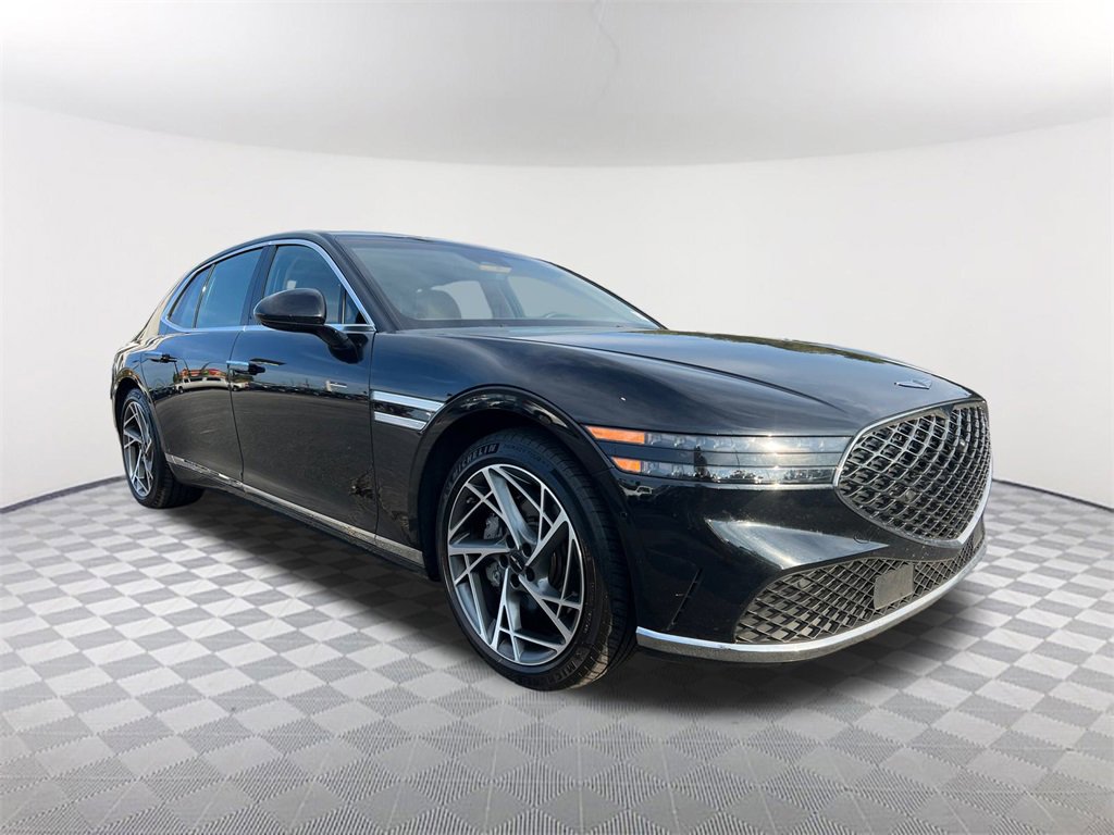 Used 2025 Genesis G90 3.5T image 3
