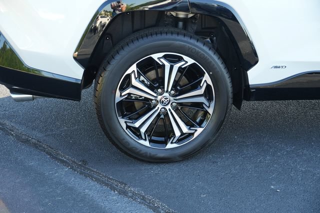 Used 2025 Toyota RAV4 XSE w/ Premium Package AWD/4WD image 10