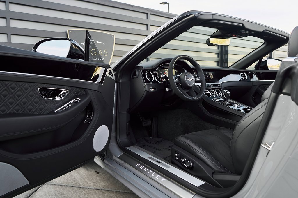 Used 2024 Bentley Continental GT S image 22